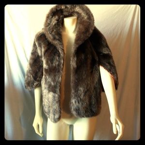 VTG Regina Glenara by Glenoit Sizes S-XXL Faux Fur Wrap Coat Jacket Cape Shawl